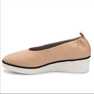 Com + Sens Tan‎ Leather Breeane  Choke Up Flats Sz. 40